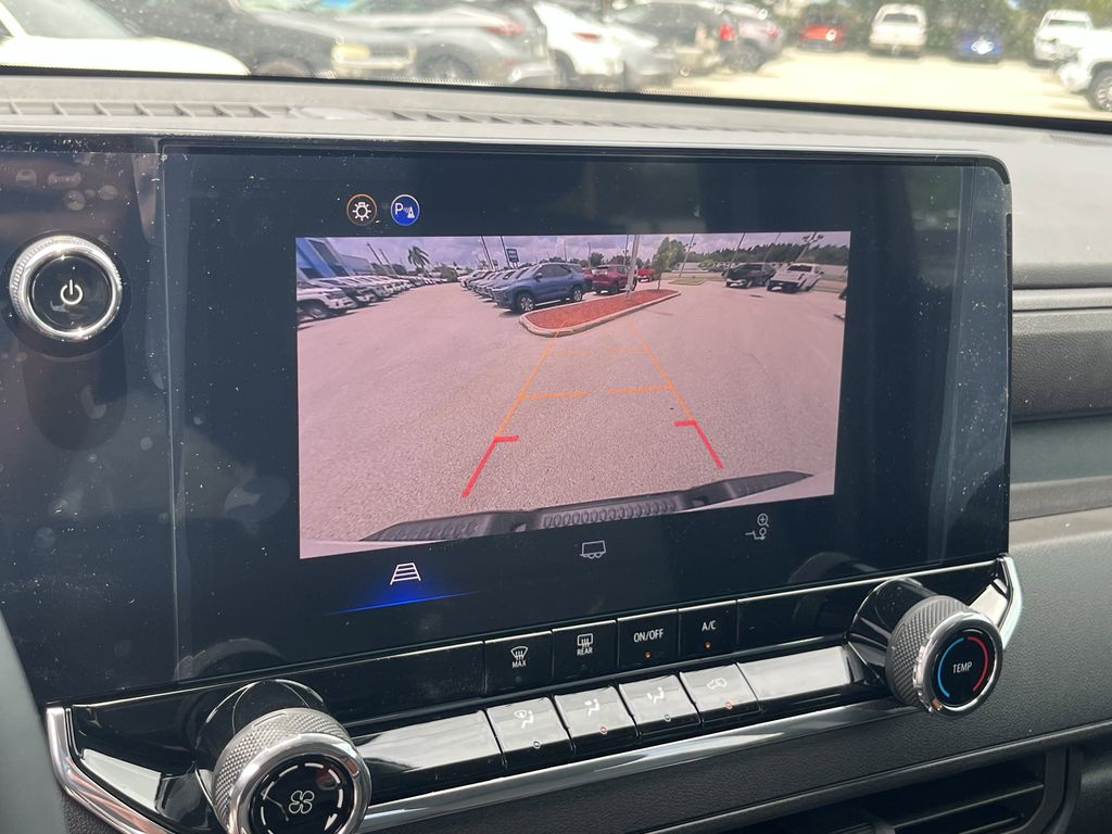 new 2025 Chevrolet Colorado car, priced at $30,400