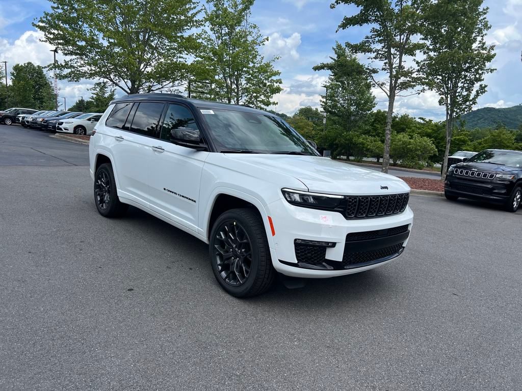new 2025 Jeep Grand Cherokee L car, priced at $67,326