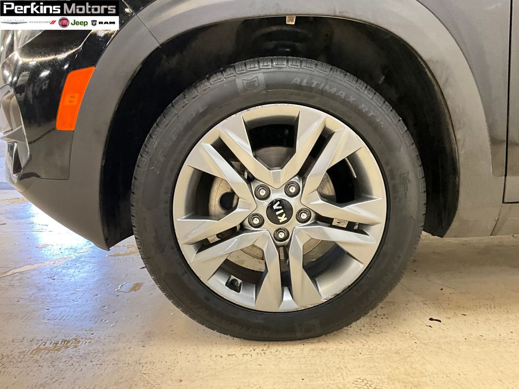 used 2021 Kia Seltos car, priced at $17,494