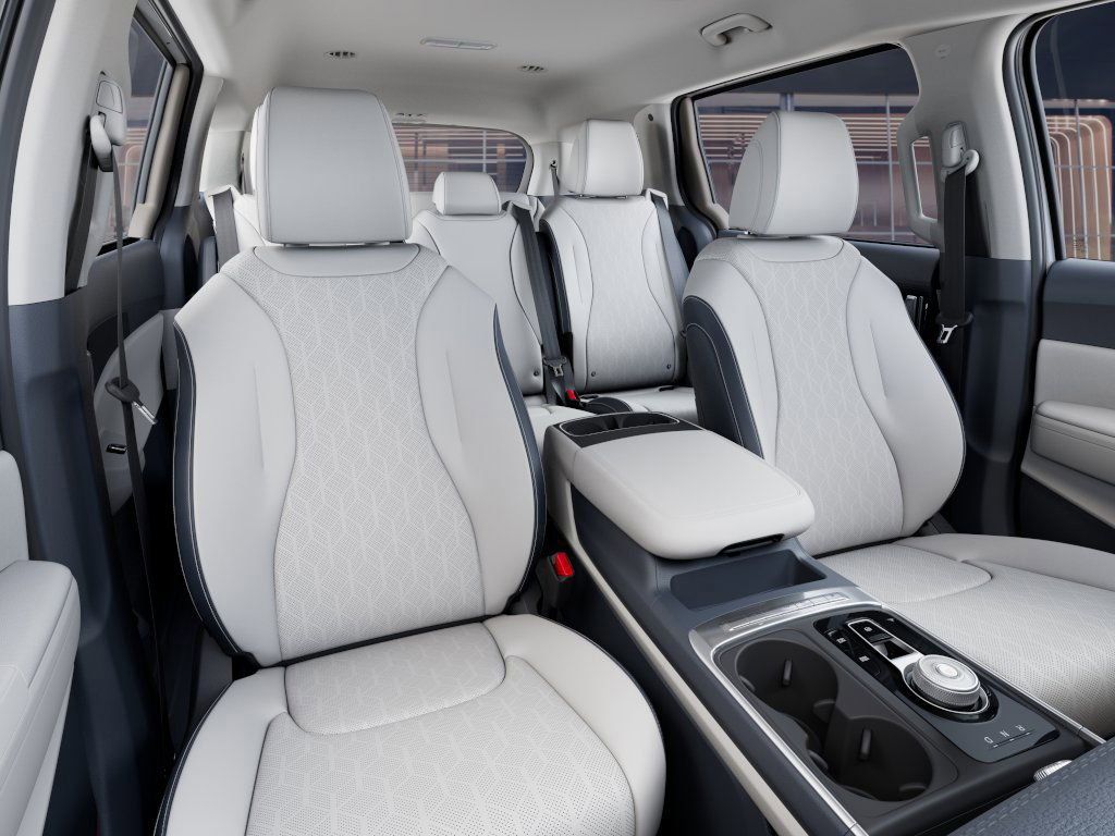 new 2025 Kia Carnival Hybrid car, priced at $39,110
