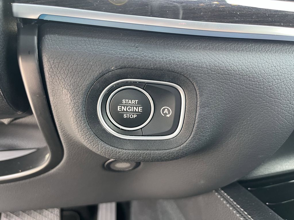 used 2022 Mercedes-Benz GLE car, priced at $45,991