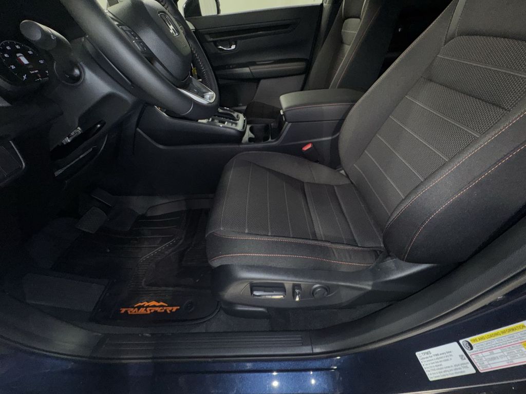 new 2026 Honda CR-V Hybrid car, priced at $40,250