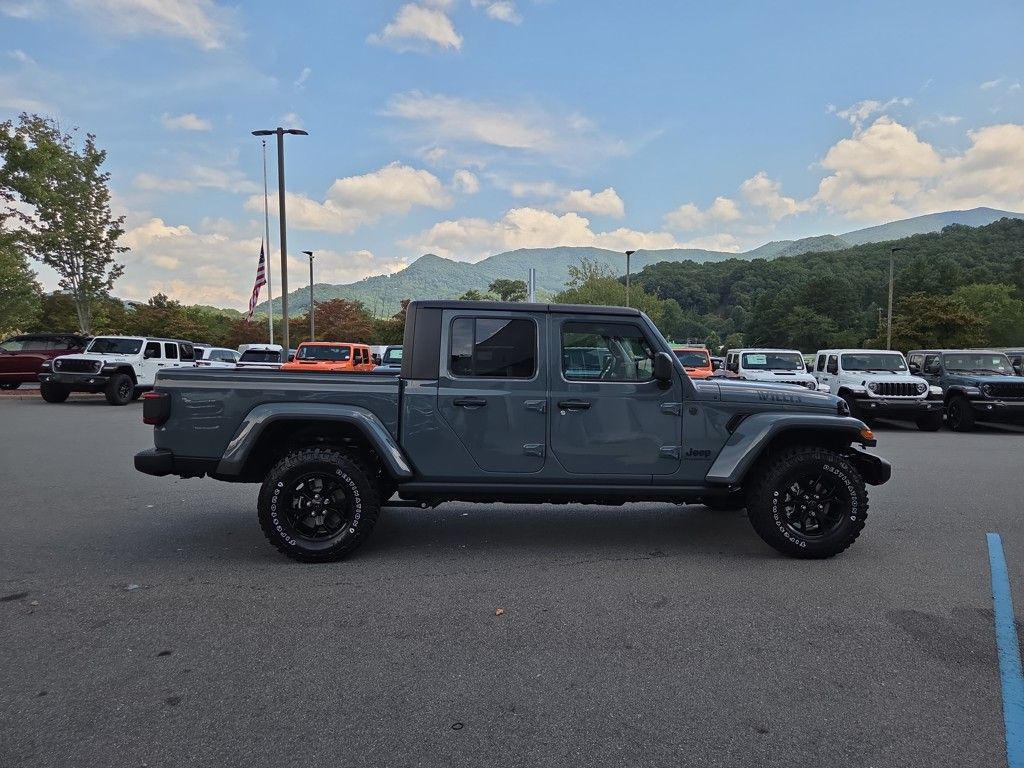 new 2025 Jeep Gladiator car, priced at $47,641