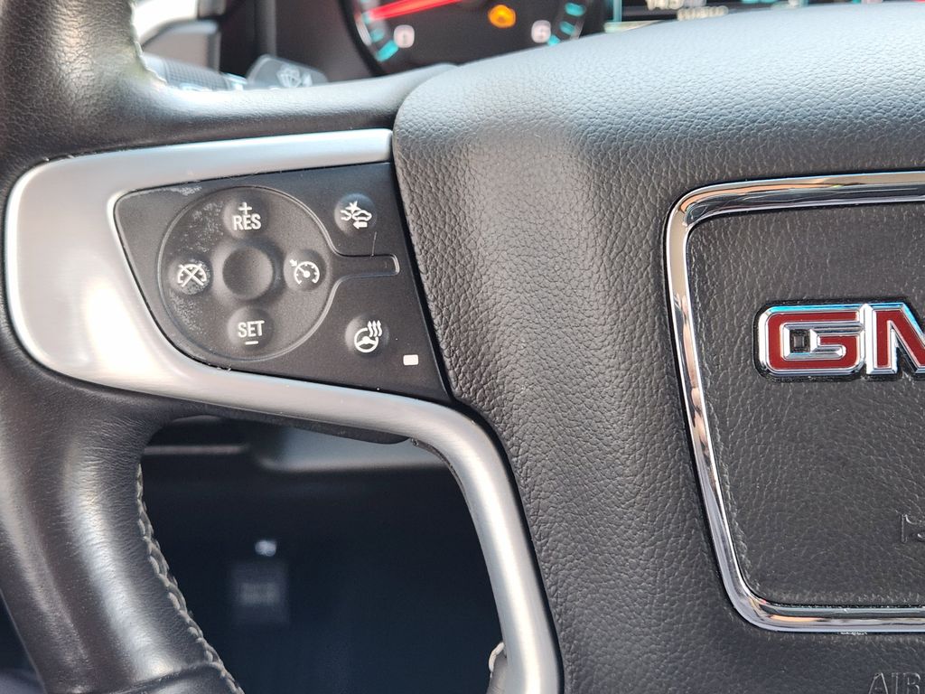 used 2018 GMC Yukon car, priced at $26,954
