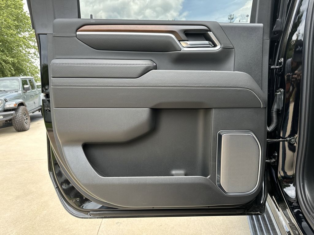 new 2025 GMC Sierra 2500HD car, priced at $85,039