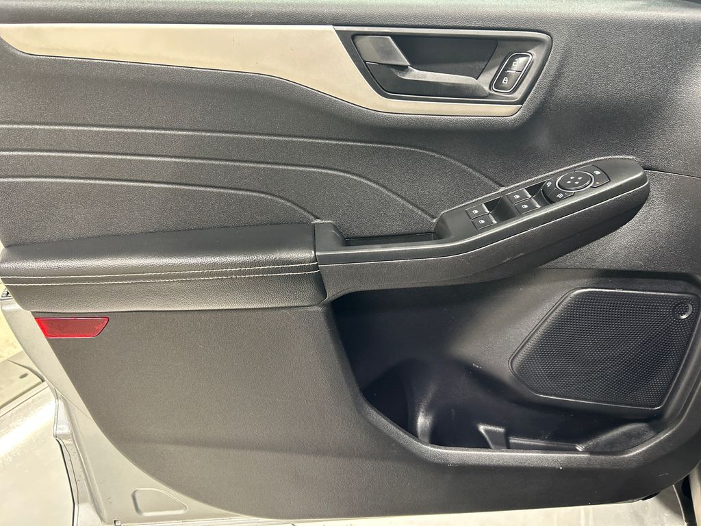 used 2022 Ford Escape car, priced at $21,555