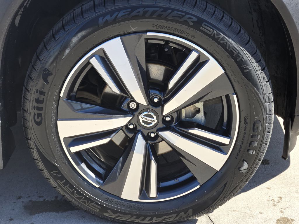 used 2021 Nissan Rogue car, priced at $24,642