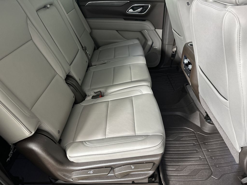 used 2023 GMC Yukon XL car, priced at $61,366