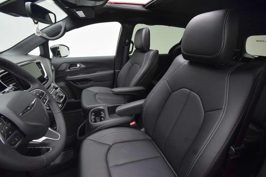 new 2026 Chrysler Pacifica car, priced at $45,425