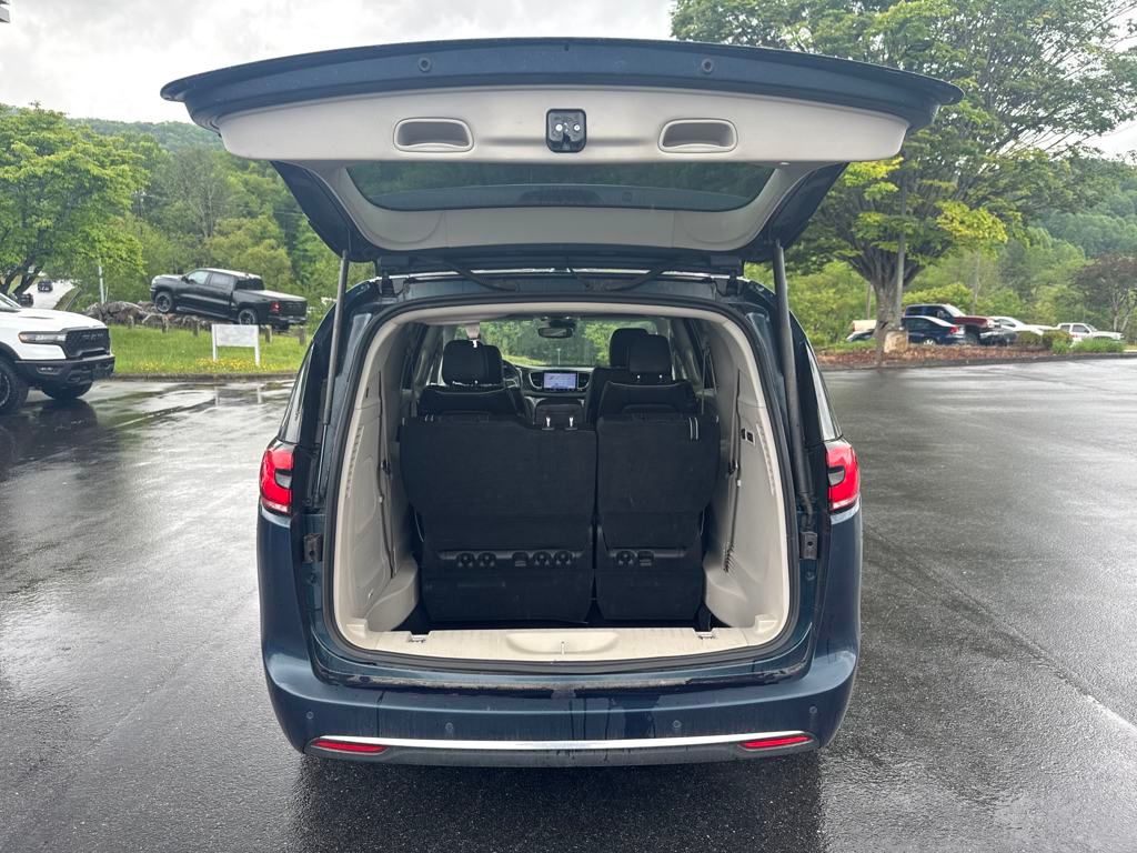 used 2022 Chrysler Pacifica car, priced at $22,751
