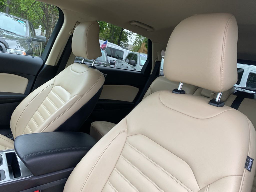 used 2024 Ford Edge car, priced at $29,745