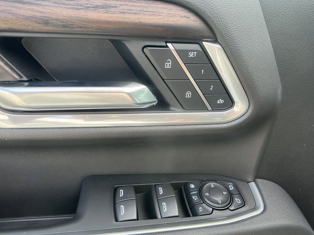 new 2025 GMC Sierra 2500HD car, priced at $80,403