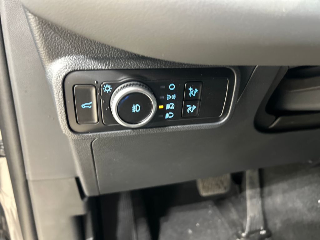 new 2025 Ford Explorer car, priced at $45,399