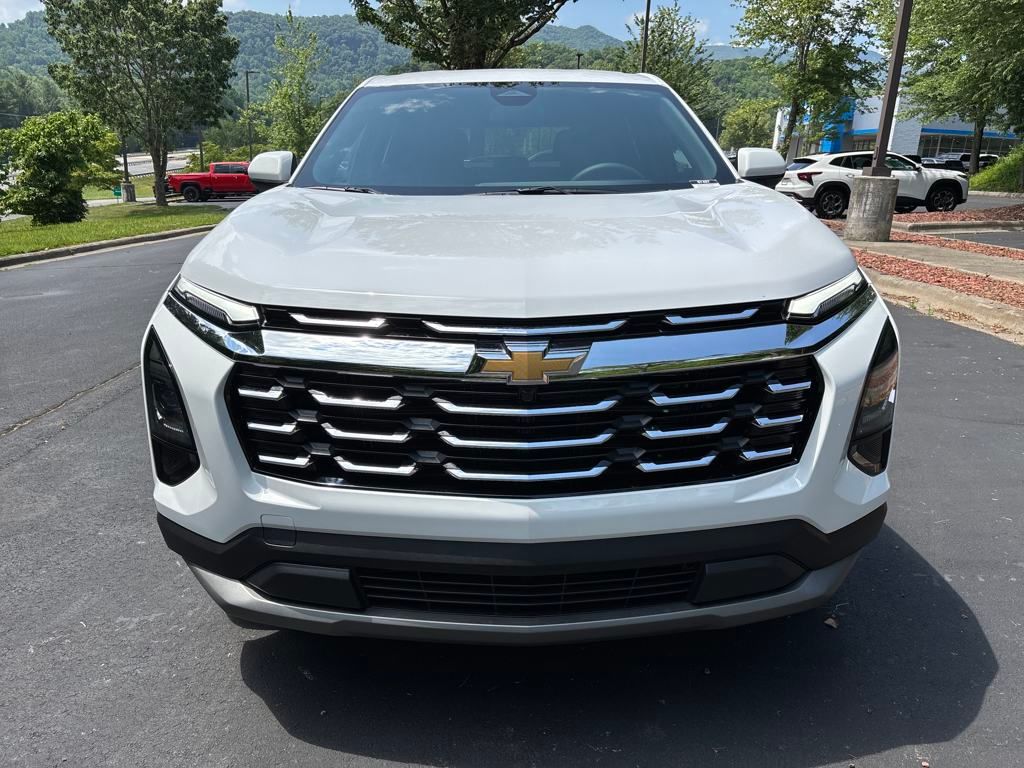 new 2026 Chevrolet Equinox car, priced at $32,595