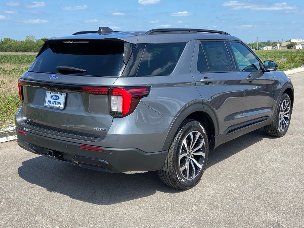 new 2025 Ford Explorer car