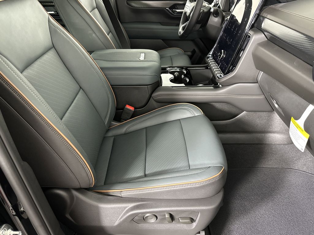 new 2025 GMC Yukon car, priced at $91,734