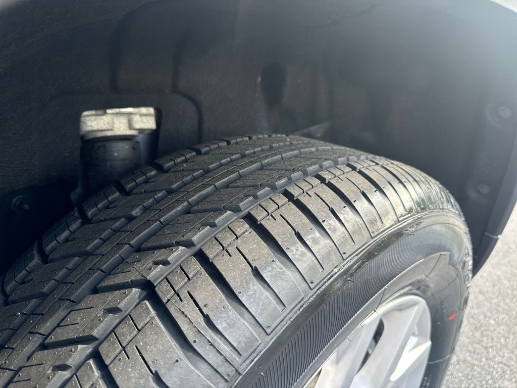 used 2021 Jeep Grand Cherokee L car, priced at $27,990