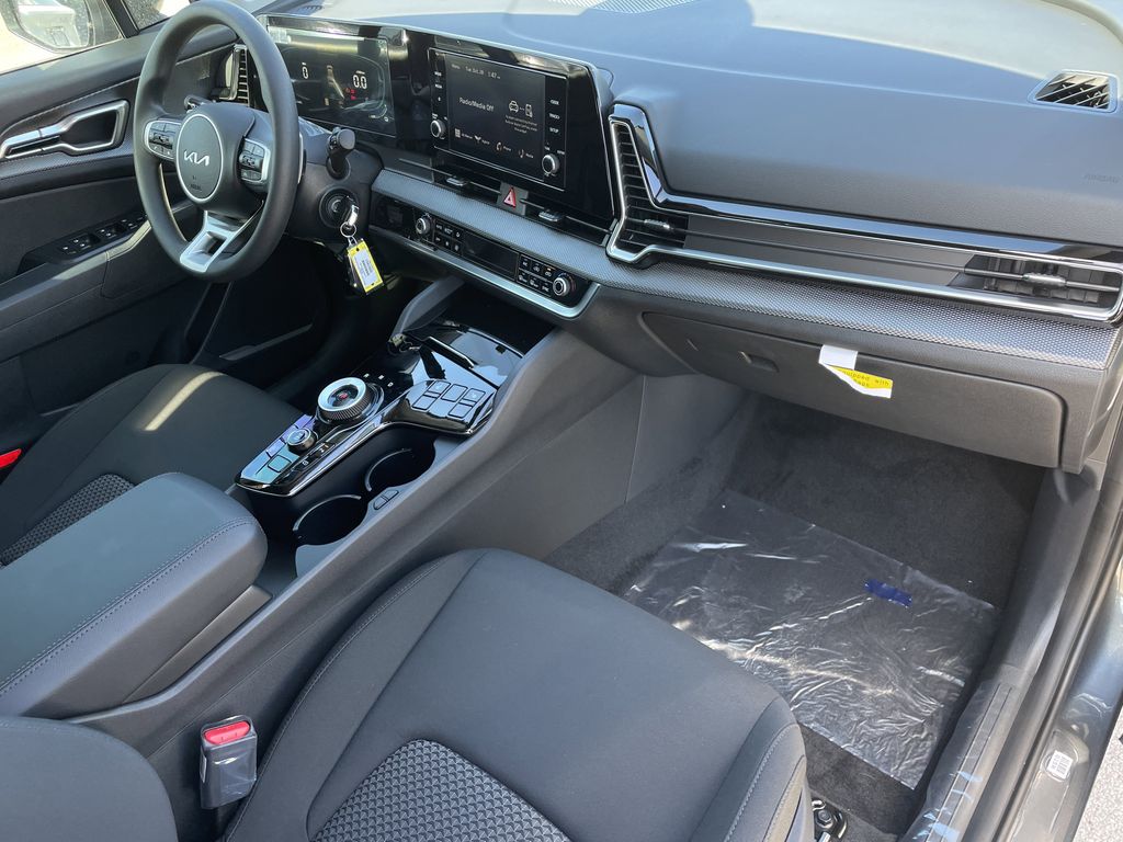 new 2025 Kia Sportage Hybrid car, priced at $28,753