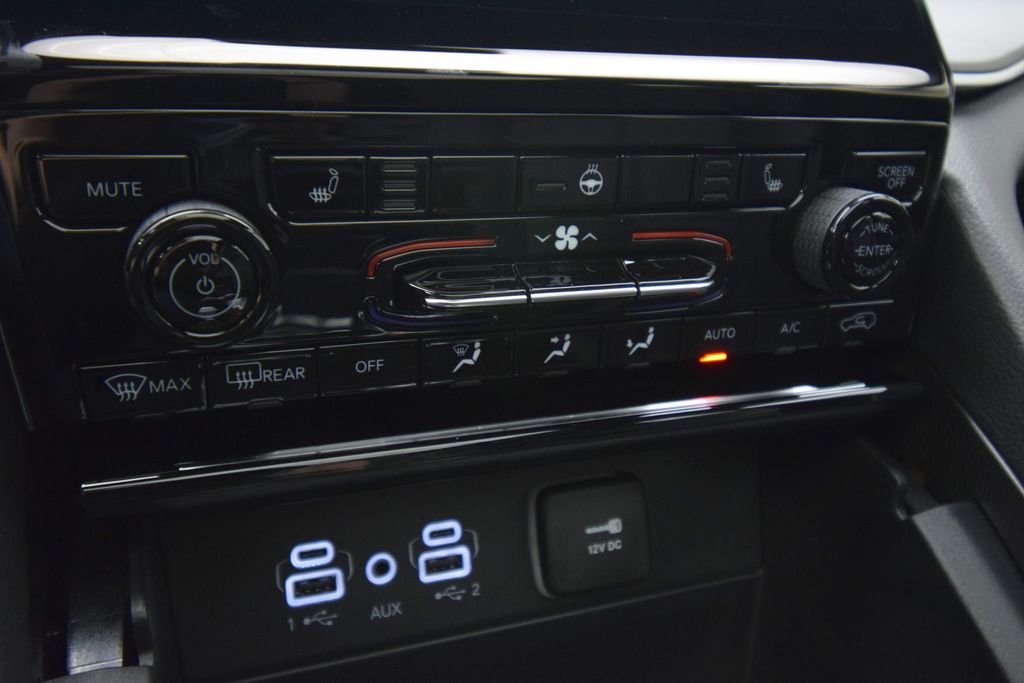 new 2025 Jeep Grand Cherokee car, priced at $46,126