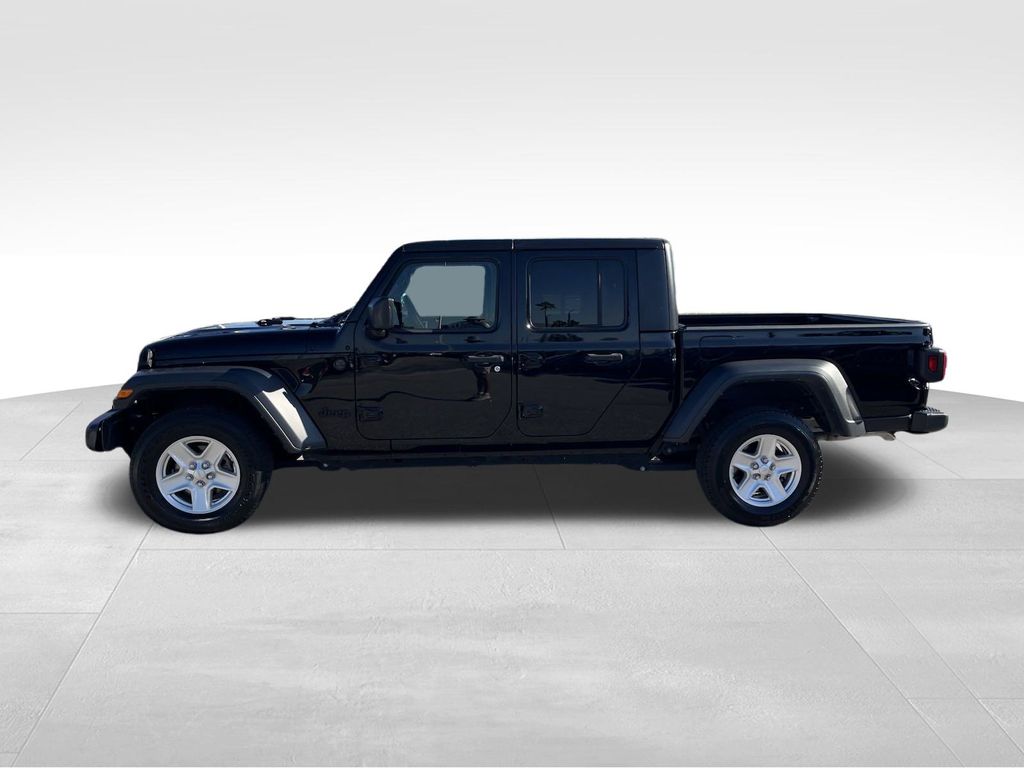 used 2023 Jeep Gladiator car, priced at $27,293