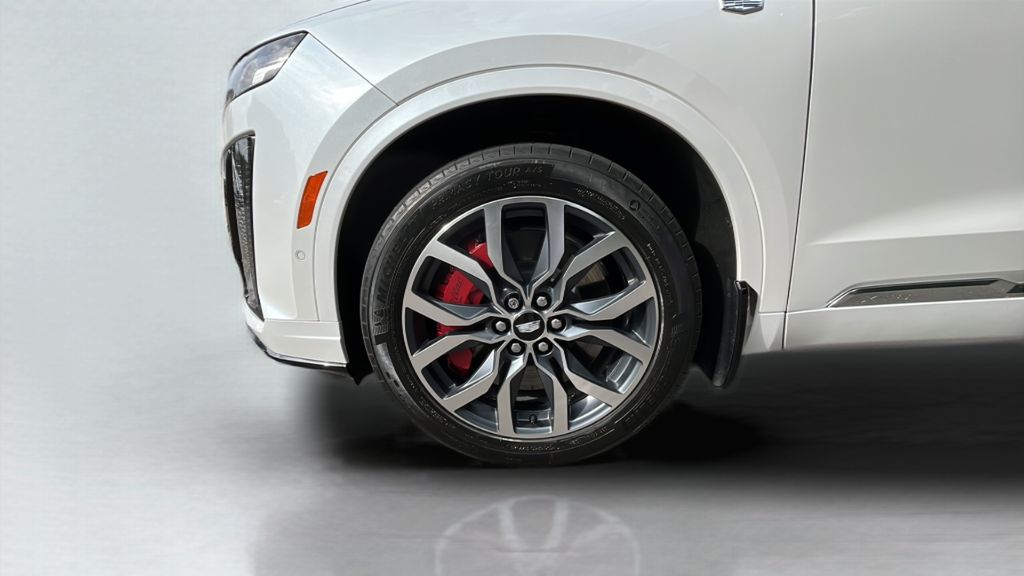 used 2023 Cadillac XT6 car, priced at $39,300