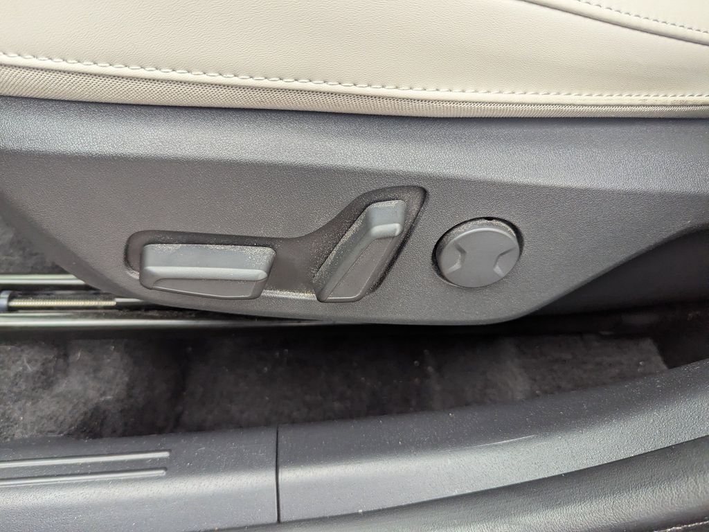 used 2025 Kia Niro car, priced at $26,491