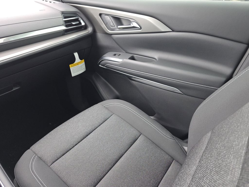 new 2026 Chevrolet Traverse car, priced at $42,695