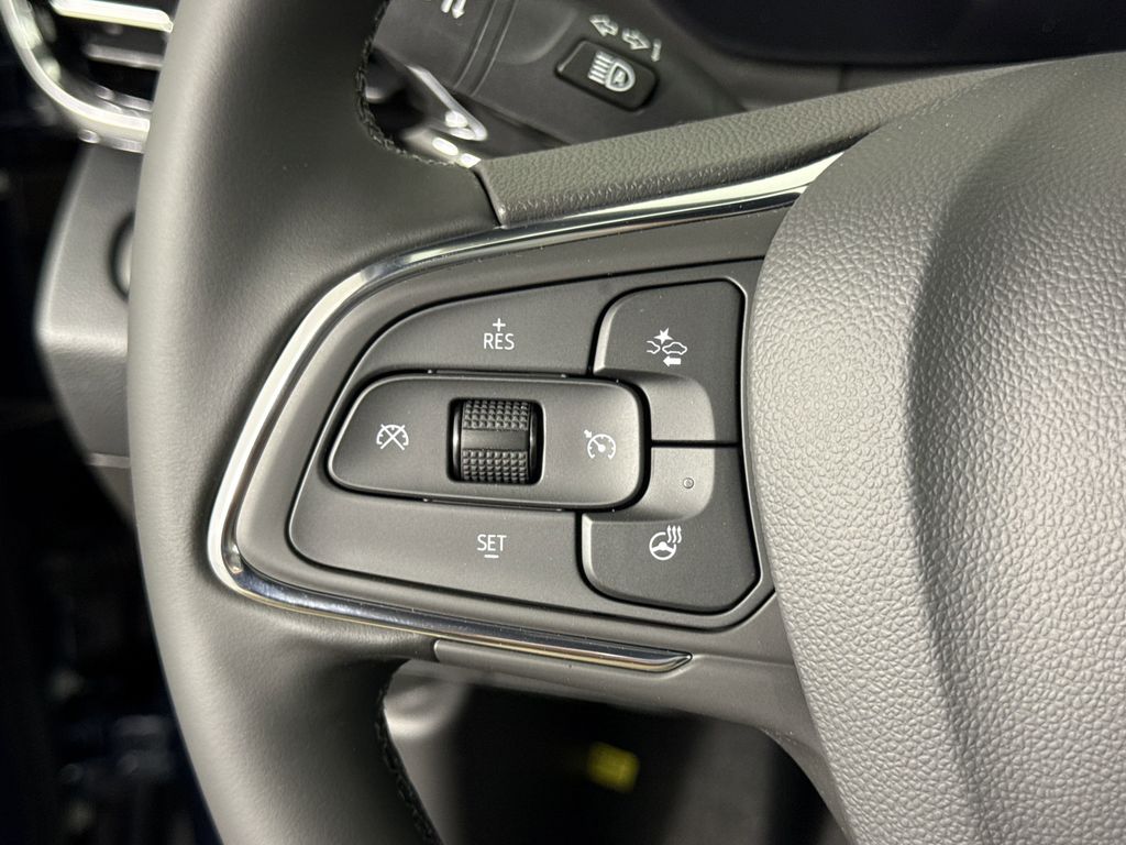 new 2025 Buick Envista car, priced at $31,085