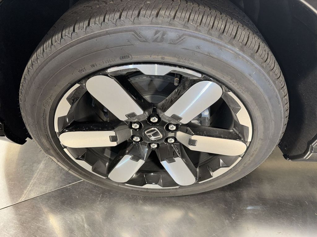 new 2025 Honda Prologue car, priced at $59,805