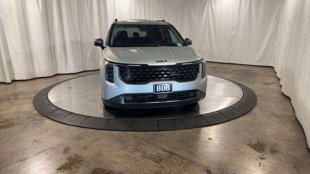 new 2025 Kia Carnival Hybrid car, priced at $50,640