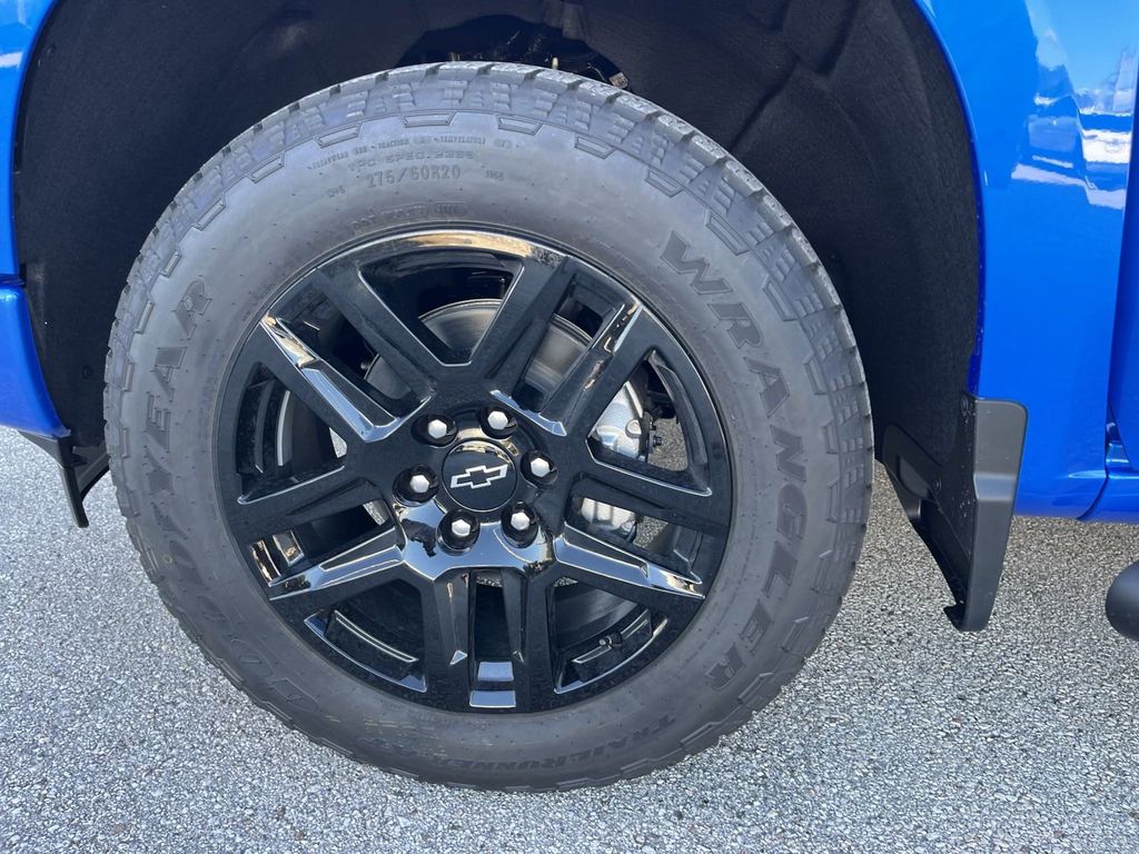 new 2025 Chevrolet Silverado 1500 car, priced at $45,532