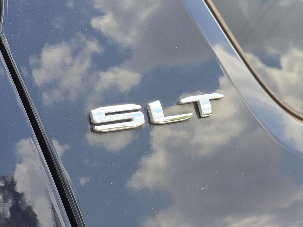 used 2021 GMC Acadia car, priced at $21,985