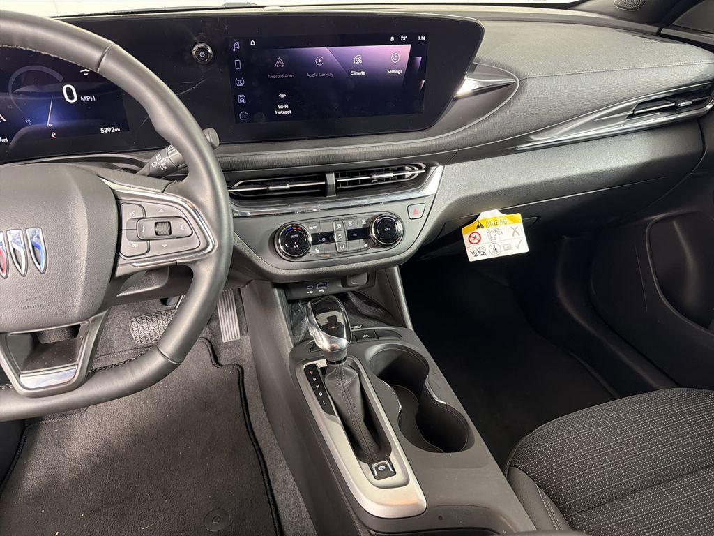 new 2025 Buick Envista car, priced at $24,280