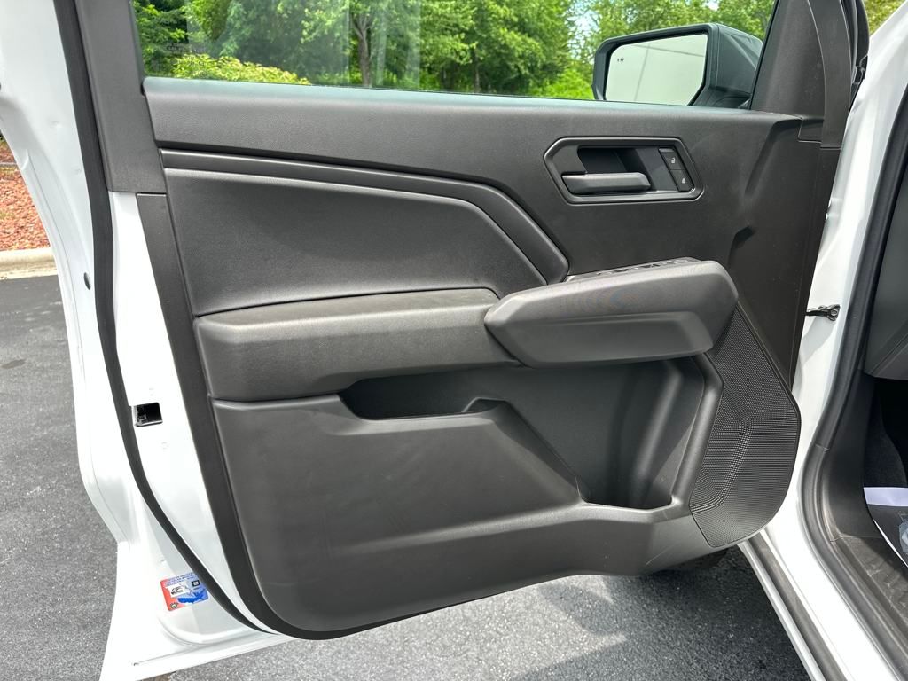 new 2025 Chevrolet Colorado car, priced at $43,070