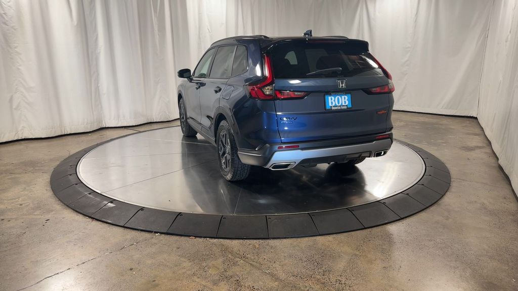 new 2026 Honda CR-V Hybrid car, priced at $40,195