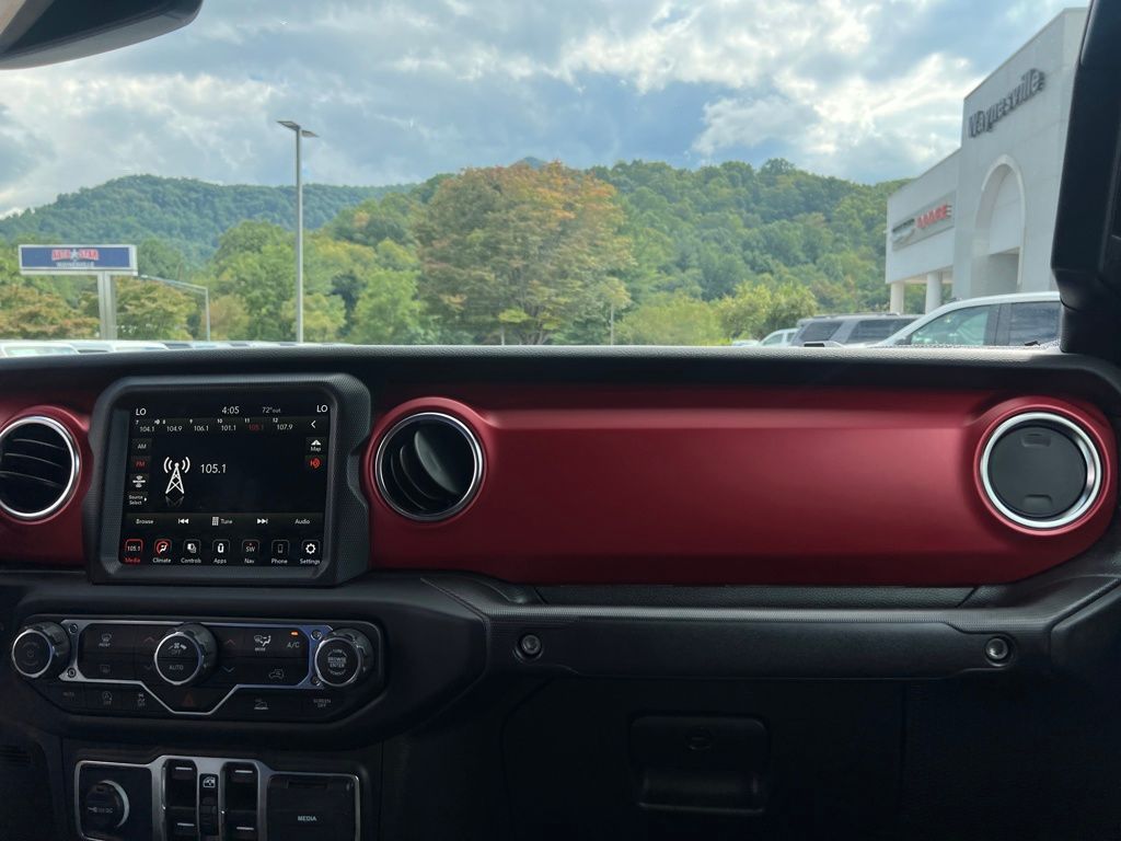 used 2023 Jeep Gladiator car, priced at $38,790