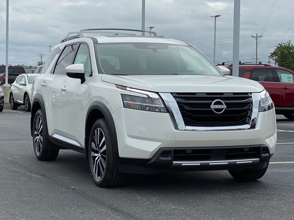 new 2024 Nissan Pathfinder car, priced at $45,235