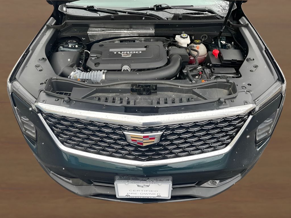 used 2024 Cadillac XT4 car, priced at $39,250