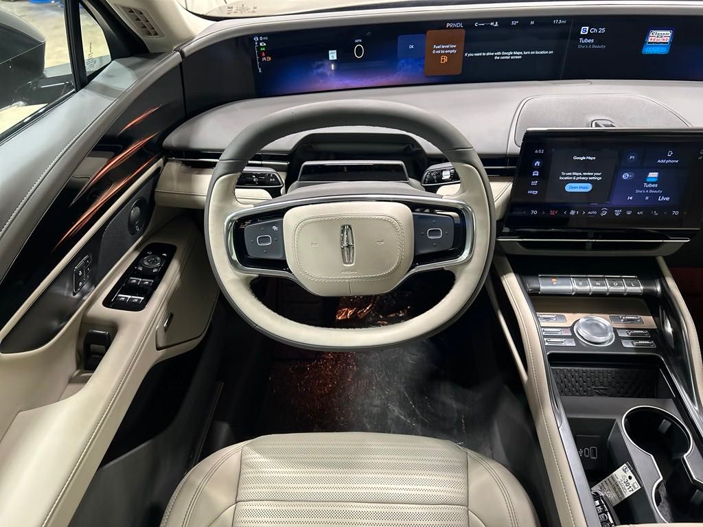 new 2025 Lincoln Nautilus car, priced at $65,850