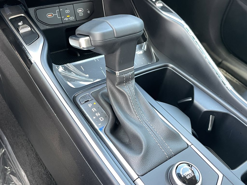 new 2025 Kia Sorento car, priced at $32,499