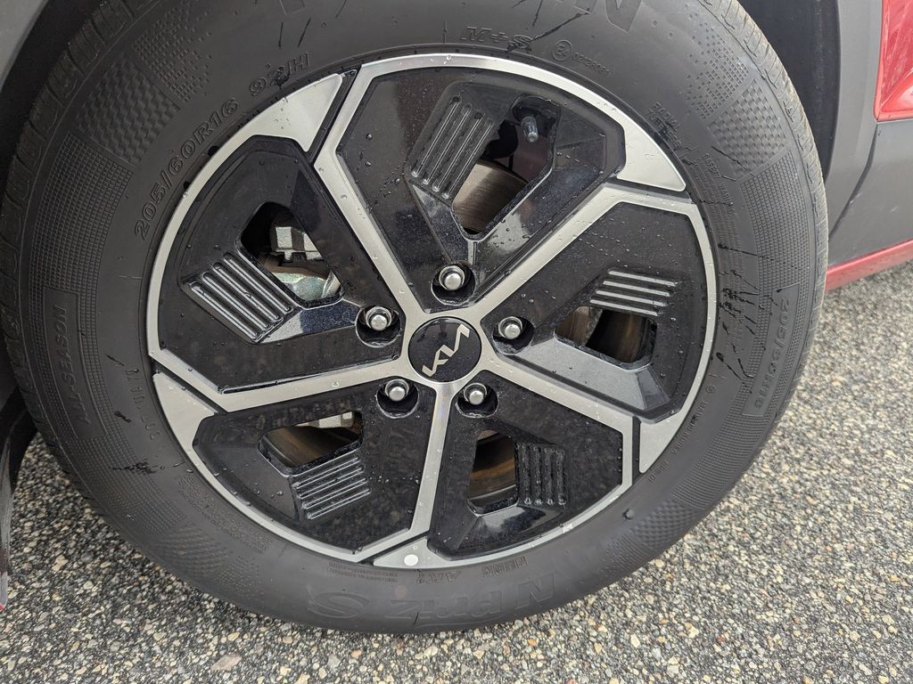 used 2025 Kia Niro car, priced at $26,491