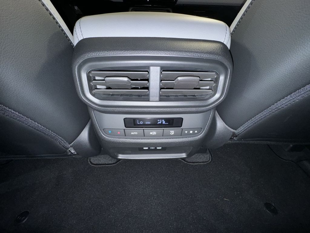 new 2025 Honda Pilot car, priced at $47,095