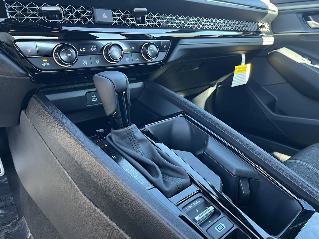 new 2025 Honda Accord Hybrid car, priced at $33,850