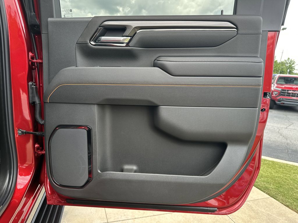 new 2025 GMC Sierra 2500HD car, priced at $87,084