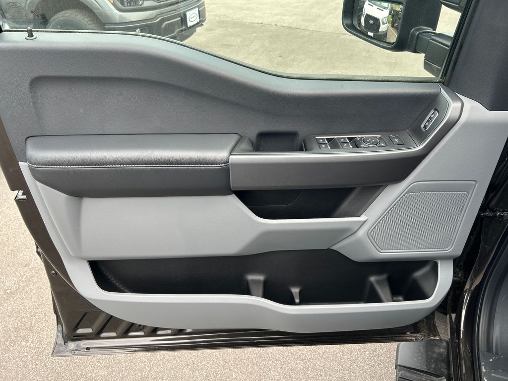 new 2025 Ford F-250SD car, priced at $68,975