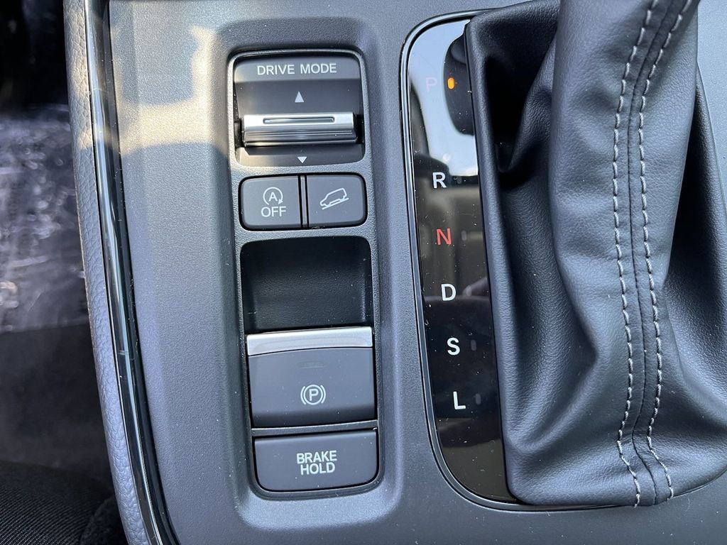 new 2025 Honda CR-V car, priced at $32,832