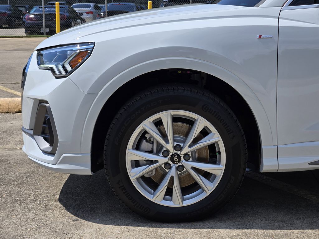new 2025 Audi Q3 car, priced at $45,450