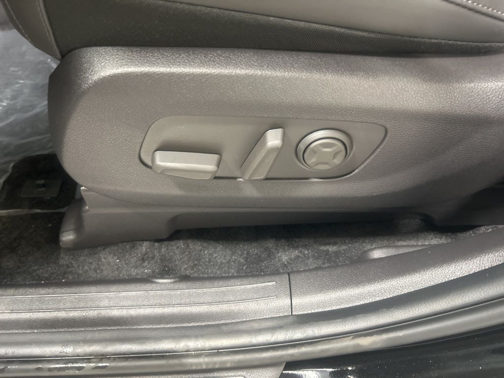new 2026 Kia Carnival Hybrid car, priced at $41,458