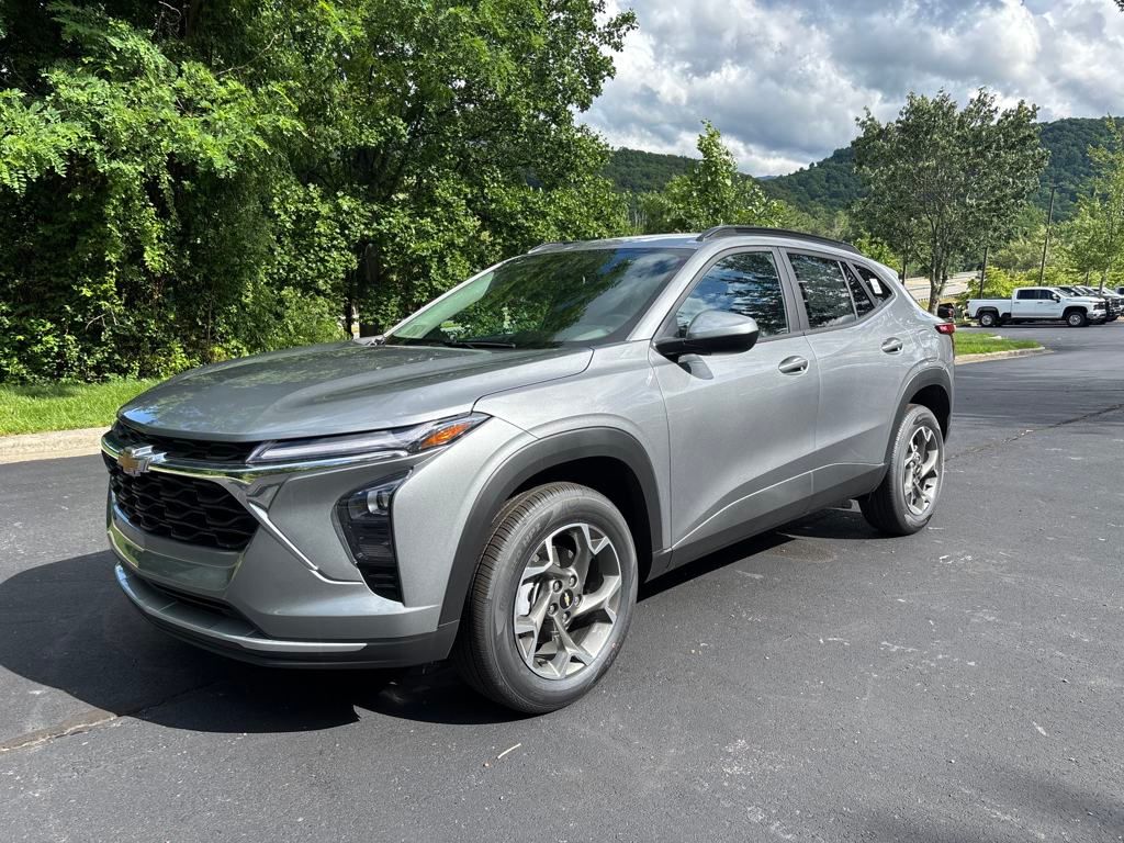 new 2025 Chevrolet Trax car, priced at $25,485