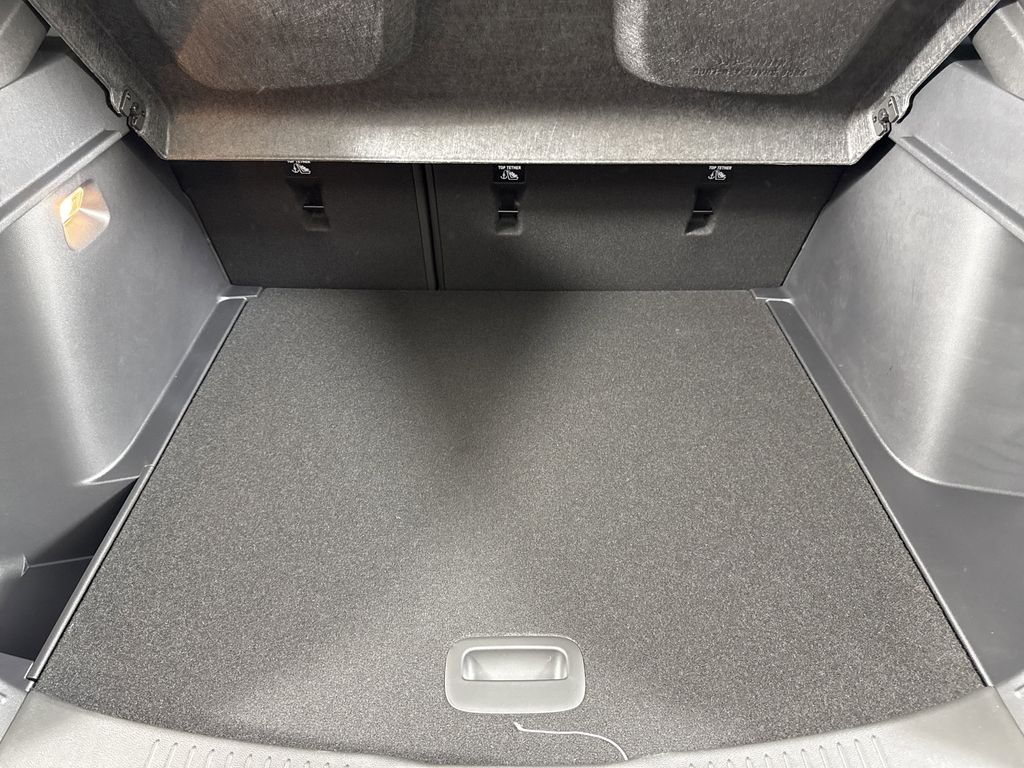 new 2025 Buick Envista car, priced at $31,085